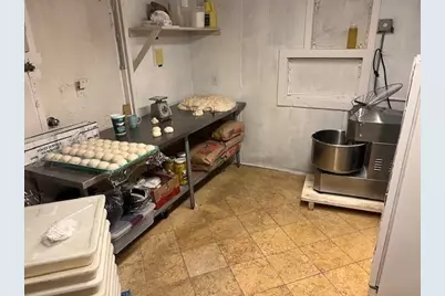 717 Fall River Ave, Seekonk, MA 02771 - Photo 11