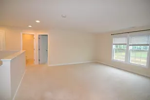 8 Spicebush Ct, Hopkinton, MA 01748 - Photo 15