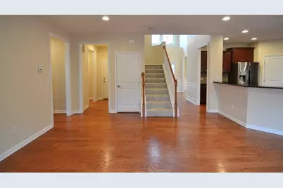 8 Spicebush Court, Hopkinton, MA 01748 - Photo 3