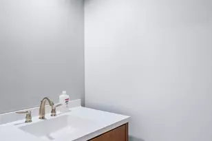 60 Ellsworth Rd, Peabody, MA 01960 - Photo 7