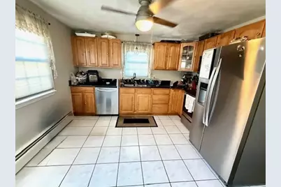 51 Roosevelt St, Seekonk, MA 02771 - Photo 3