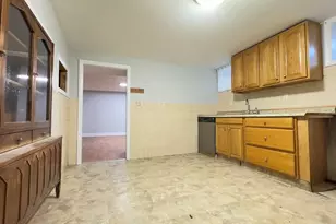 150 Pleasant St, Lowell, MA 01852 - Photo 13