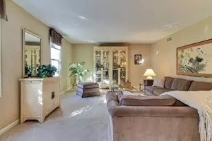 7 Gibbs Valley Path, Framingham, MA 01701 - Photo 3