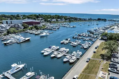 135 Scranton Ave #406, Falmouth, MA 02536 - Photo 5