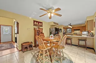 551 Tamarack Rd, Pittsfield, MA 01201 - Photo 13