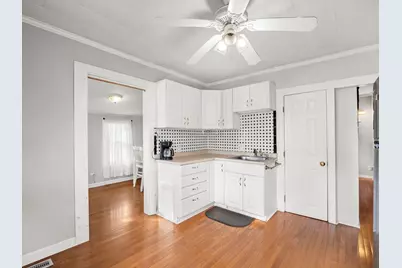 95 S Highland St, Lowell, MA 01852 - Photo 5