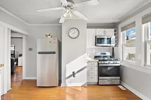 95 S Highland St, Lowell, MA 01852 - Photo 9