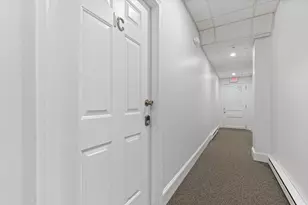 27 Salem St, Woburn, MA 01801 - Photo 9