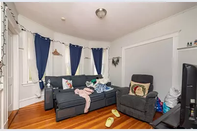 18 Santuit St, Boston, MA 02124 - Photo 15