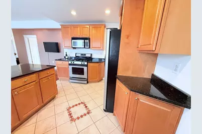 2A Victoria St #2A, Boston, MA 02125 - Photo 3