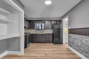 13 Pacific St, Fitchburg, MA 01420 - Photo 11