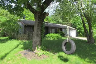 81 Mountview Dr, Holden, MA 01520 - Photo 1