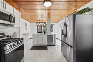 608 Plymouth St, Whitman, MA 02382 - Photo 19