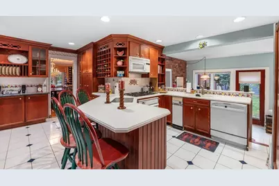 37 Stanley Rd, Swampscott, MA 01907 - Photo 11