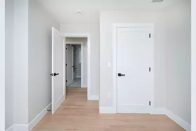 29 Dunford St, Providence, RI 02909 - Photo 17