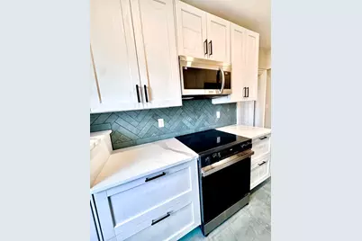 169 W Brookline Street #PH, Boston, MA 02118 - Photo 11