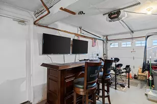 1 Mansfield Dr, Wakefield, MA 01880 - Photo 29