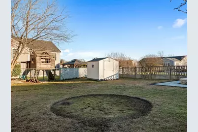 1 Mansfield Dr, Wakefield, MA 01880 - Photo 35