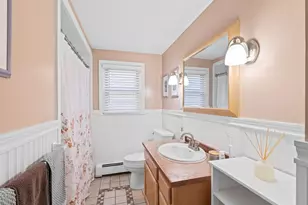 1 Mansfield Dr, Wakefield, MA 01880 - Photo 17