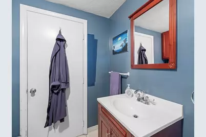 1 Mansfield Dr, Wakefield, MA 01880 - Photo 25