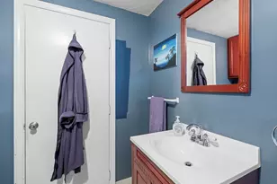 1 Mansfield Dr, Wakefield, MA 01880 - Photo 25