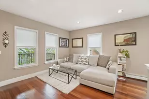 31 Regent St, Cambridge, MA 02140 - Photo 1