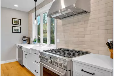 122 Seven Sister Rd, Haverhill, MA 01830 - Photo 7