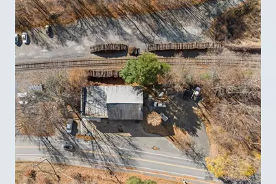 21 Boston Rd, Southborough, MA 01772 - Photo 17