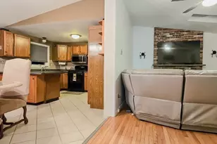 7 Roosevelt St, Wareham, MA 02571 - Photo 11