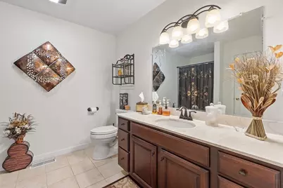 27 Russell Farm Dr #27, Methuen, MA 01844 - Photo 17