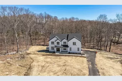 10 Falcon Dr, Shrewsbury, MA 01545 - Photo 3