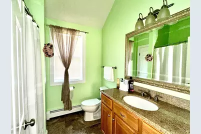 204 Roosevelt St, Fitchburg, MA 01420 - Photo 17