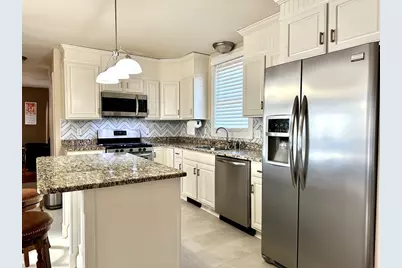 204 Roosevelt St, Fitchburg, MA 01420 - Photo 9