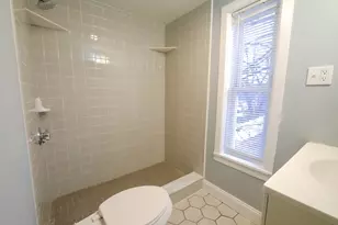 105 Clarendon St, Fitchburg, MA 01420 - Photo 9