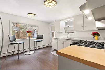 319 Pleasant St, Dunstable, MA 01827 - Photo 15