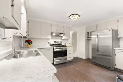 319 Pleasant St, Dunstable, MA 01827 - Photo 17