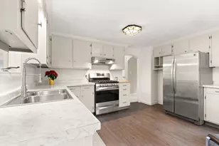 319 Pleasant St, Dunstable, MA 01827 - Photo 17