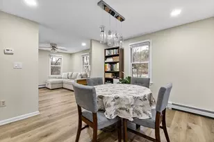 13 Plain St, Upton, MA 01568 - Photo 5