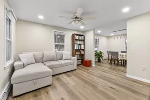 13 Plain St, Upton, MA 01568 - Photo 7