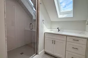 54 Falcon St, Boston, MA 02128 - Photo 17