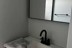 2039 Pleasant St, Fall River, MA 02723 - Photo 5