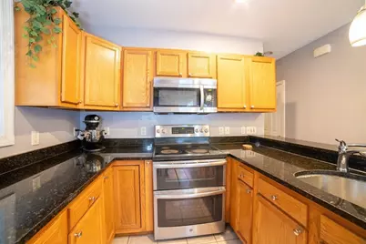 2 Mystic St, Worcester, MA 01607 - Photo 11