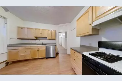 34 Cherokee #3, Boston, MA 02120 - Photo 7