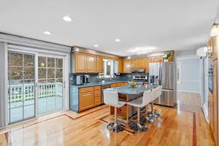 39 Desimone Dr, Marlborough, MA 01752 - Photo 11