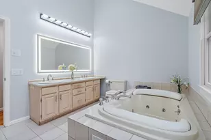 39 Desimone Dr, Marlborough, MA 01752 - Photo 19