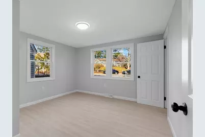 17 Fresh Pond Cir, Plymouth, MA 02360 - Photo 13