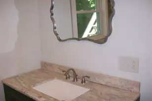 480 Pleasant St, Leicester, MA 01524 - Photo 11