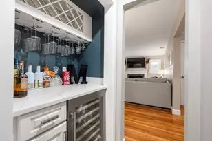 268 Laurel St, Melrose, MA 02176 - Photo 9