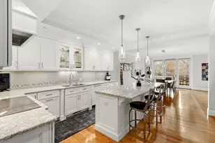 37 Crenshaw Ln, Andover, MA 01810 - Photo 5