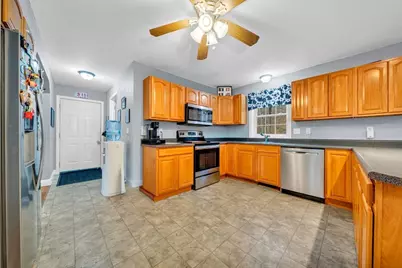 231 River St, Winchendon, MA 01475 - Photo 3